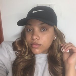 Meet your Posher, Chanelle